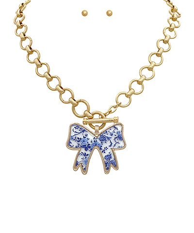 Chinoiserie Bow Necklace