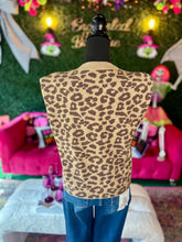 Load image into Gallery viewer, Leopard Print Sleeveless Sweater

