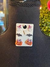 Load image into Gallery viewer, Halloween Stud Set
