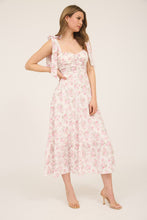 Load image into Gallery viewer, Floral Print Ruched Detail Maxi Dress
