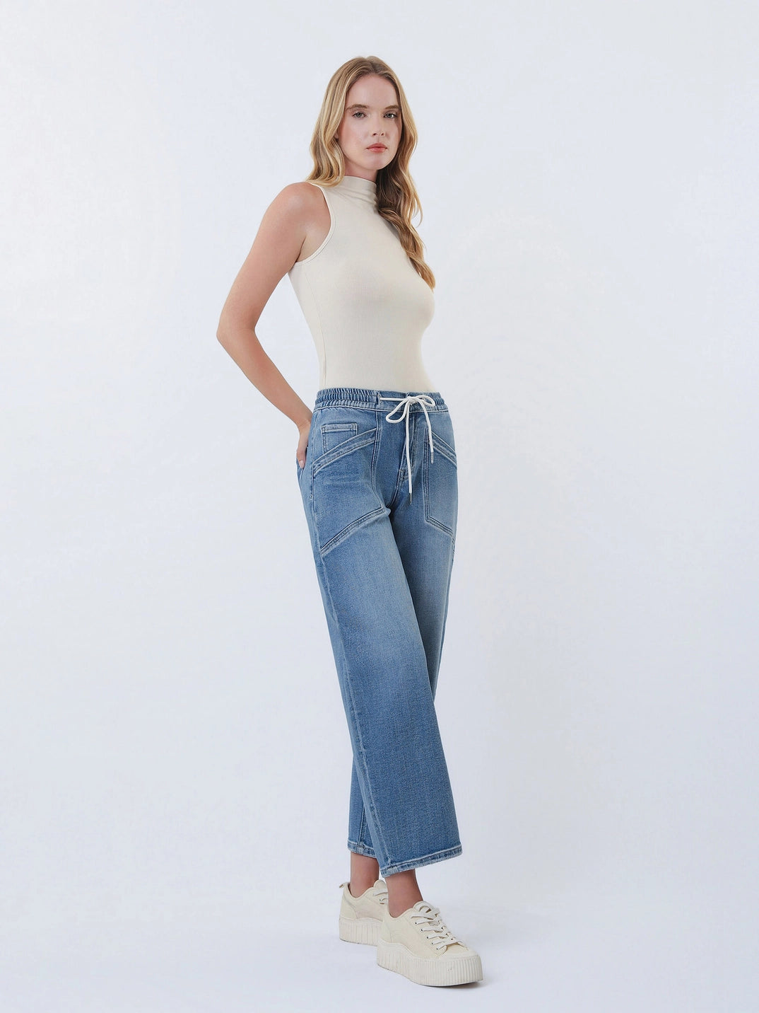 Vervet Upstanding Wide Barrel Jeans