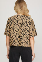 Load image into Gallery viewer, Leopard Half Sleeve Textured Knit Top
