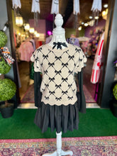 Load image into Gallery viewer, Khaki Bow Patterned Sweater

