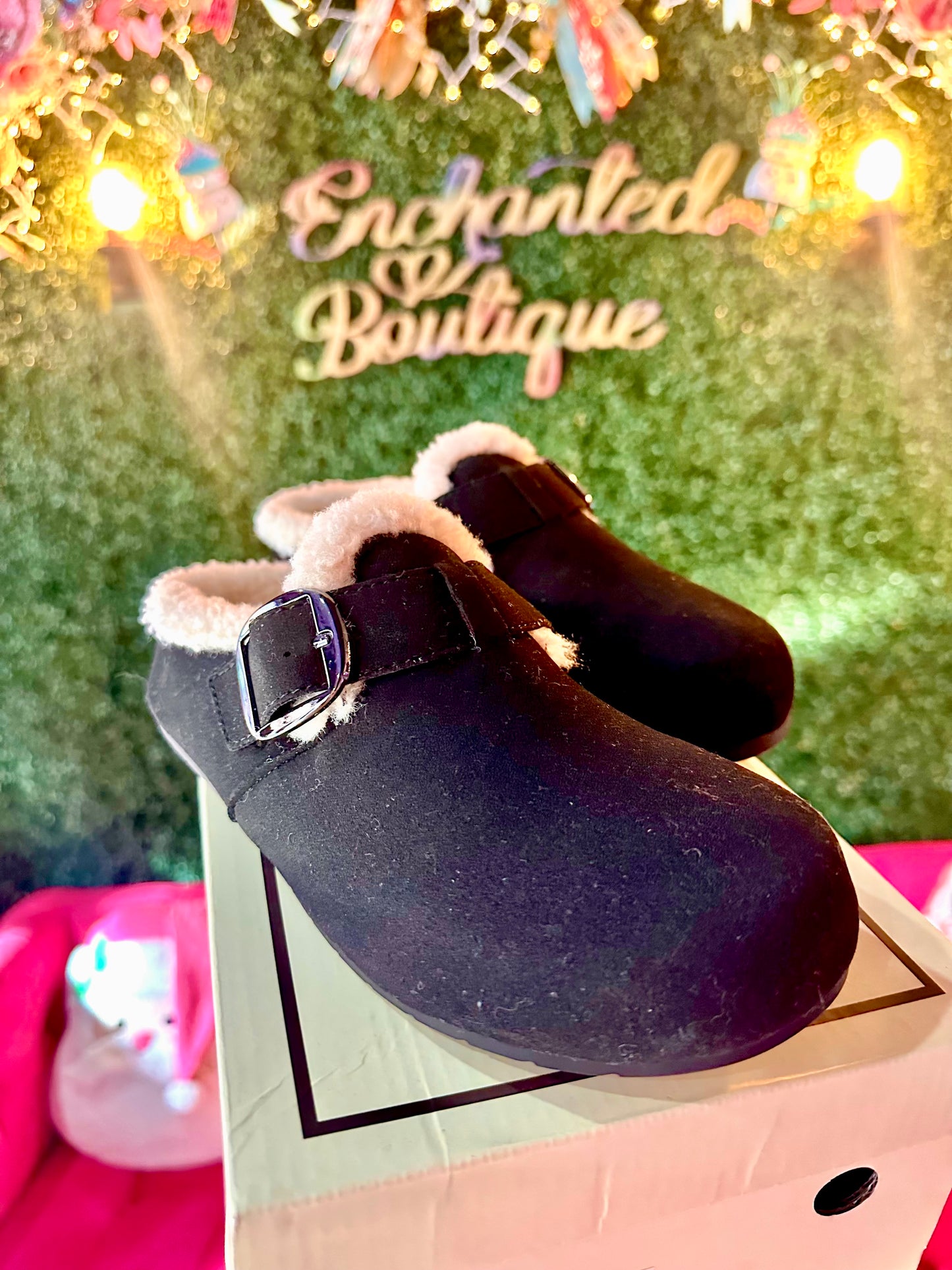 Maylis black mule slipper