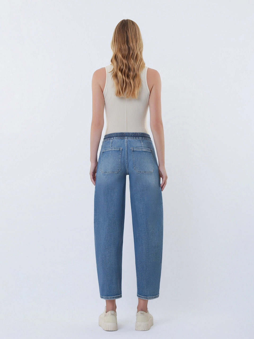 Vervet Upstanding Wide Barrel Jeans