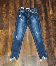 Load image into Gallery viewer, Lovervet “Verifiable” Mid Rise Jeans
