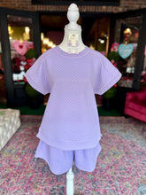 Load image into Gallery viewer, Short sleeve Lavender top &amp; shorts Set
