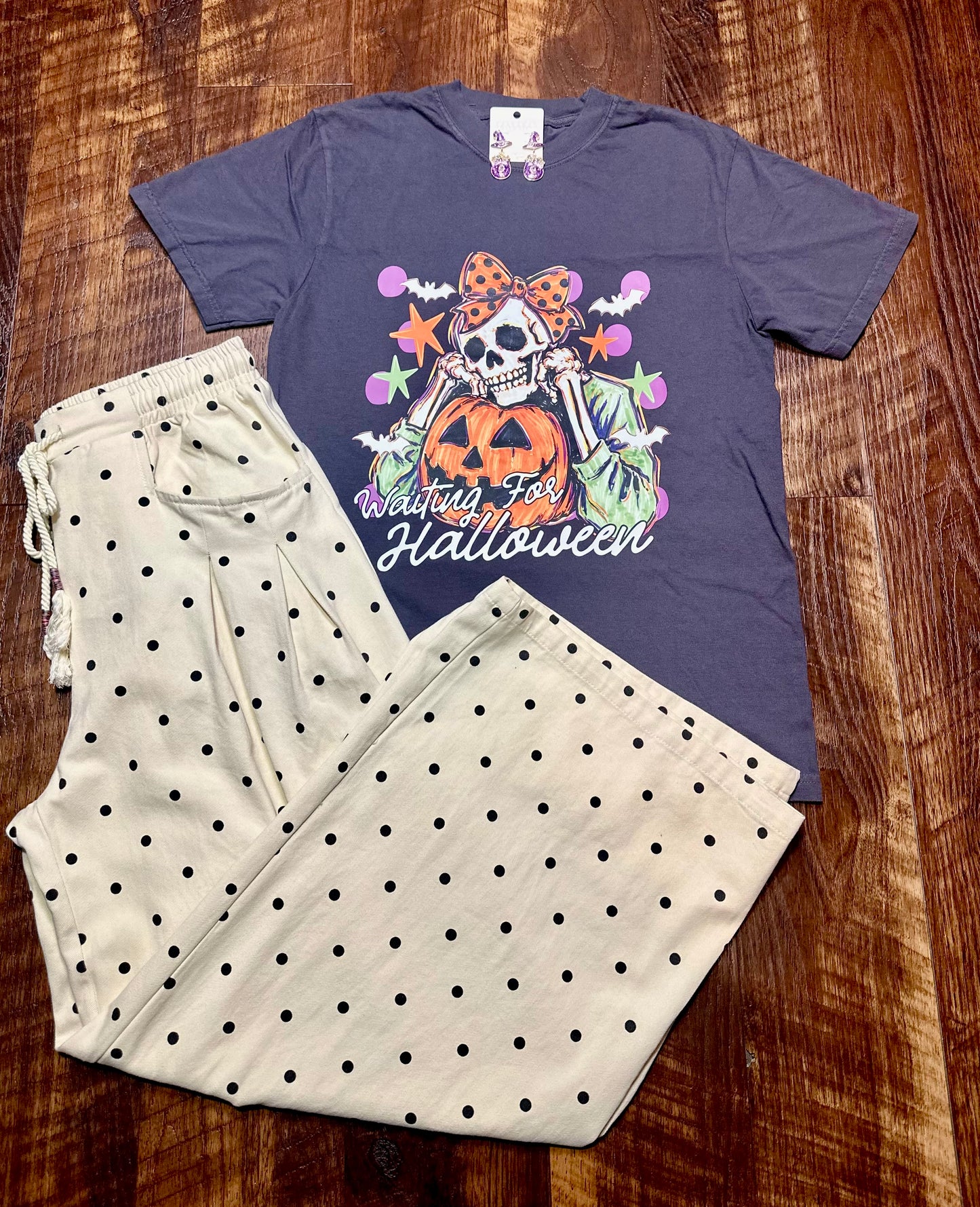 Comfort Colors Waiting For Halloween T-Shirt