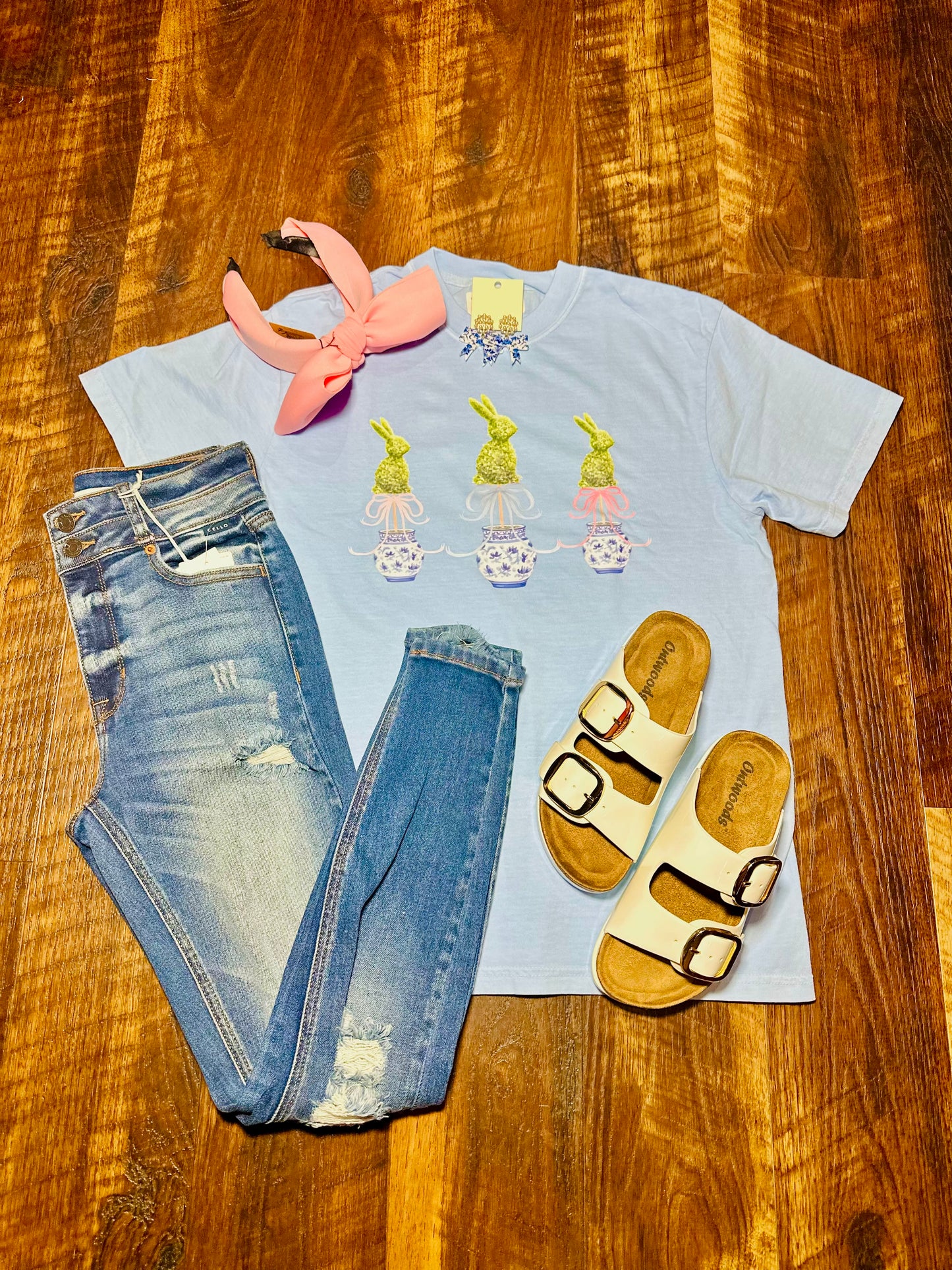 Comfort Colors Bunny Topiary Tee