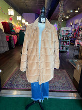 Load image into Gallery viewer, Camel Faux Fur Coat
