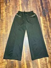 Load image into Gallery viewer, Black Sweatpants w/ Zipper Pockets
