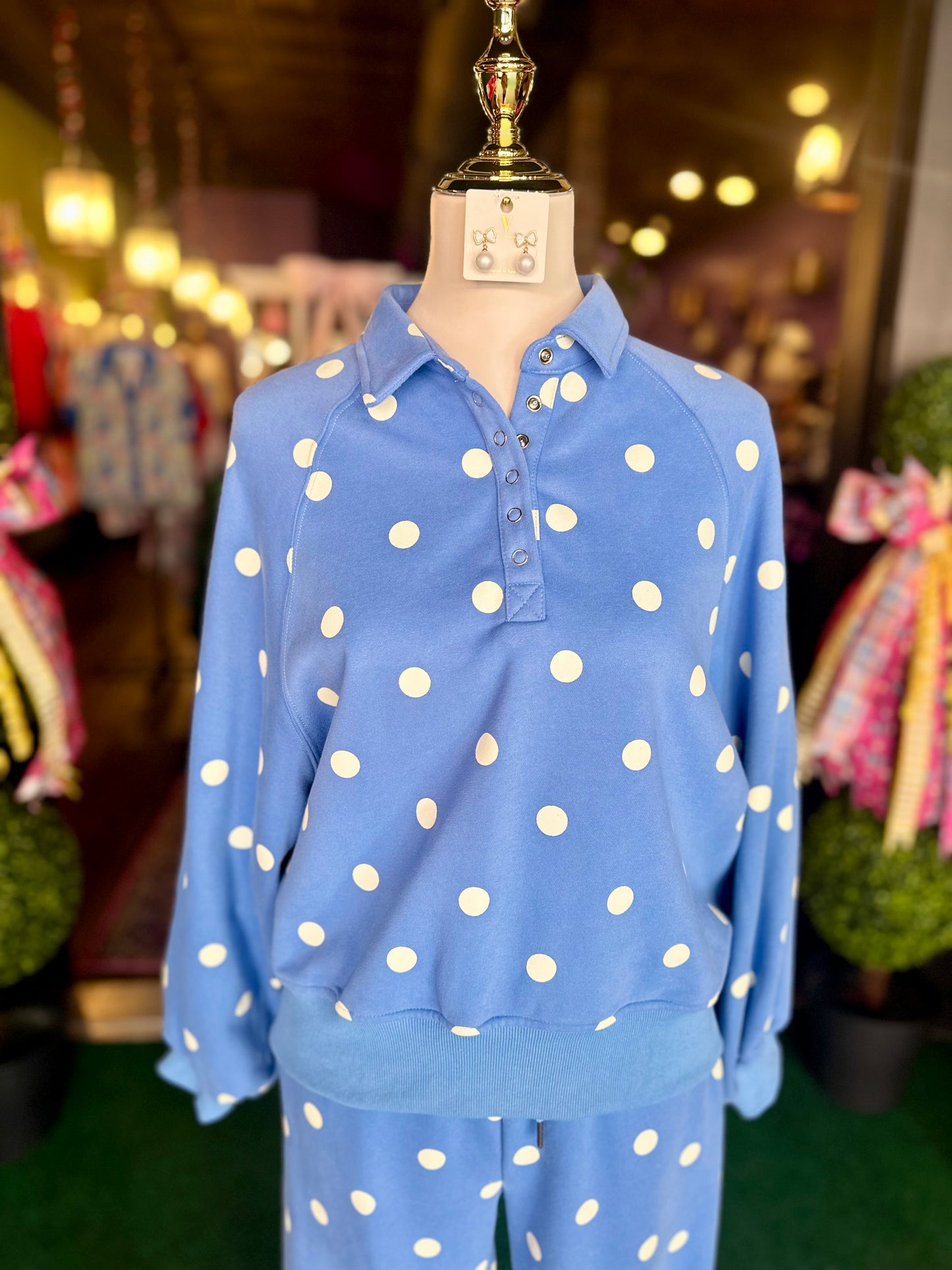 Blue Cozy Confidence Set
