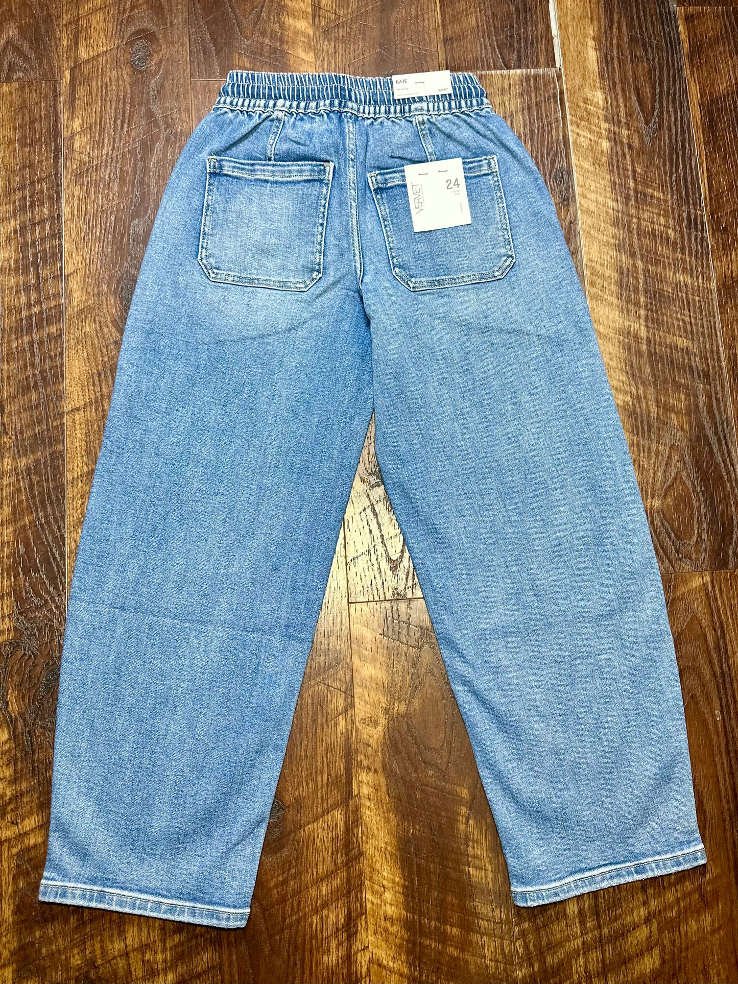 Vervet Upstanding Wide Barrel Jeans