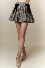 Load image into Gallery viewer, Leopard Print &amp; Velvet Bows Bubble Skirt

