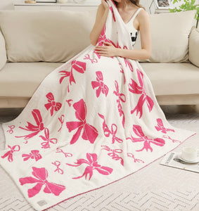 Comfy Luxe Fuchsia Bow Blanket