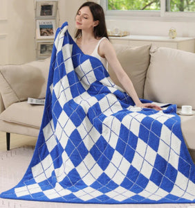 ComfyLuxe GameDay Argyle Pattern Throw Blankets