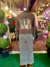 Load image into Gallery viewer, Give Thanks Sweatshirt
