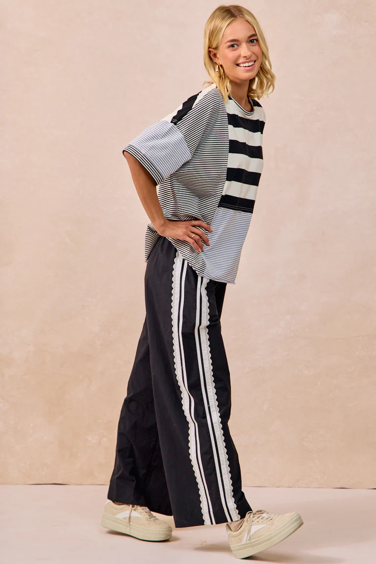 Side Contrast & Lace Detailed Black Track Pants