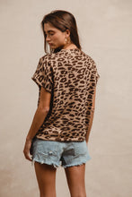 Load image into Gallery viewer, Leopard Print Knit Top
