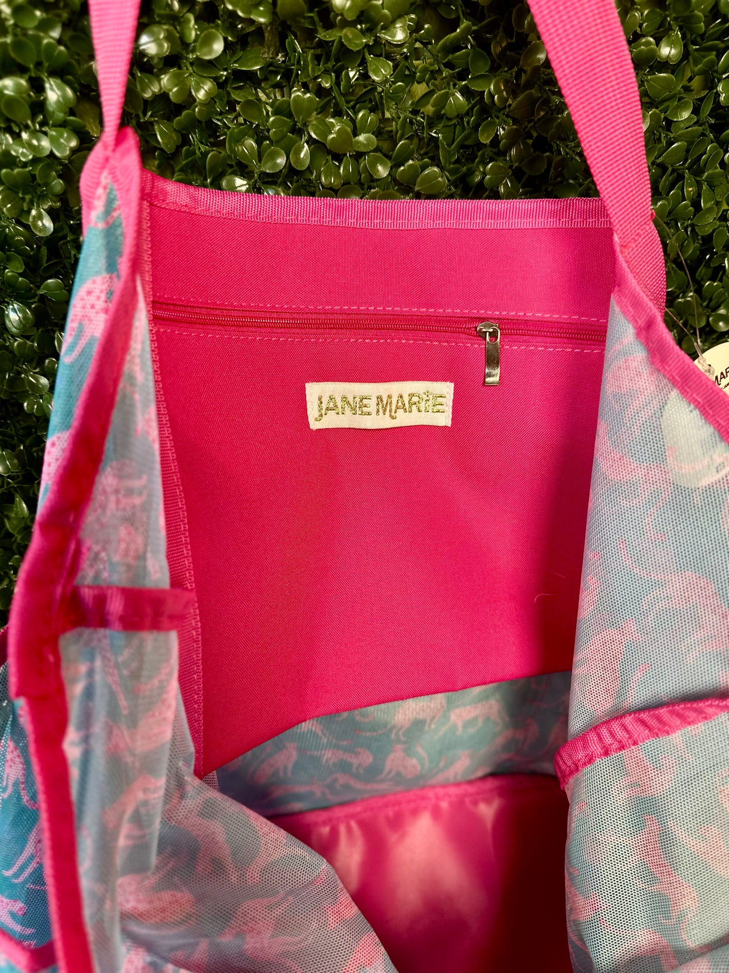 On The Move Mesh Beach Bag