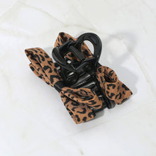 Load image into Gallery viewer, Leopard Bow Hair Clip
