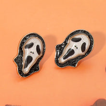 Load image into Gallery viewer, Halloween Scream Mask Studs
