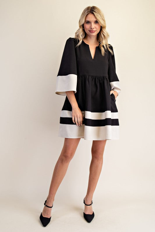 Black & White V-Neck Wide Sleeve Dress