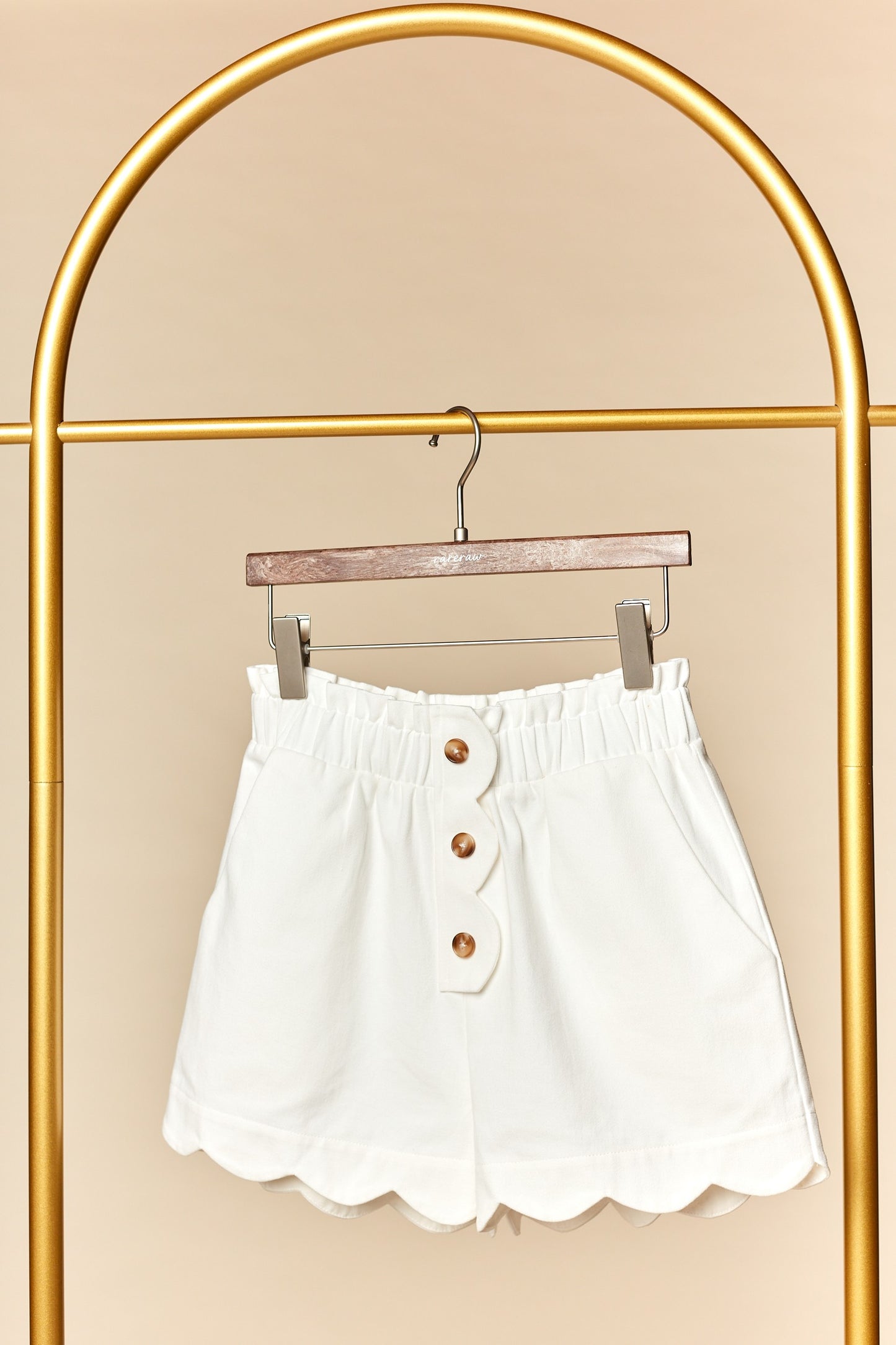 Off White Scallop Hem Shorts