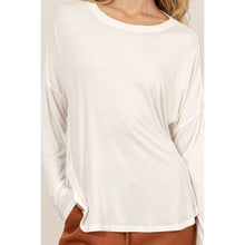 Load image into Gallery viewer, Off White Long Sleeve Basic Top
